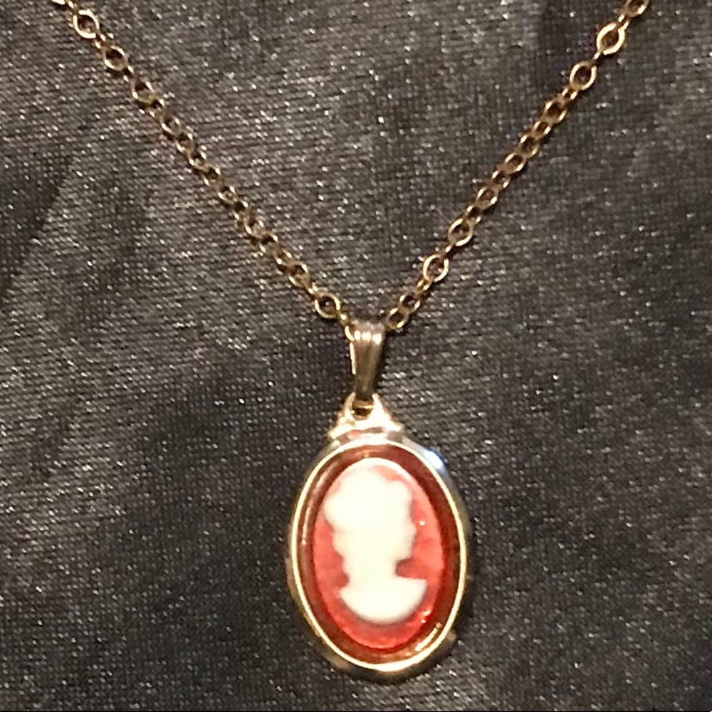 BUNDLE ITEM: Mini Cameo Necklace